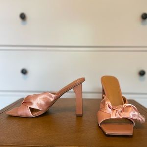 JAGGAR the label satin bow square toe heel - Pink, size 6